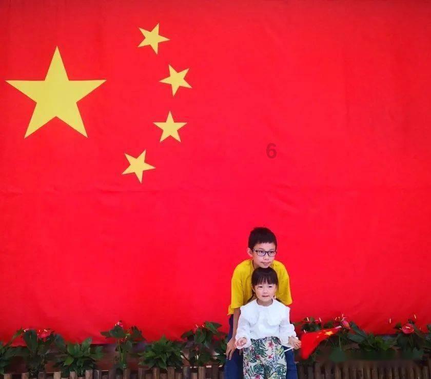 小猫钓鱼游戏龙王版有船